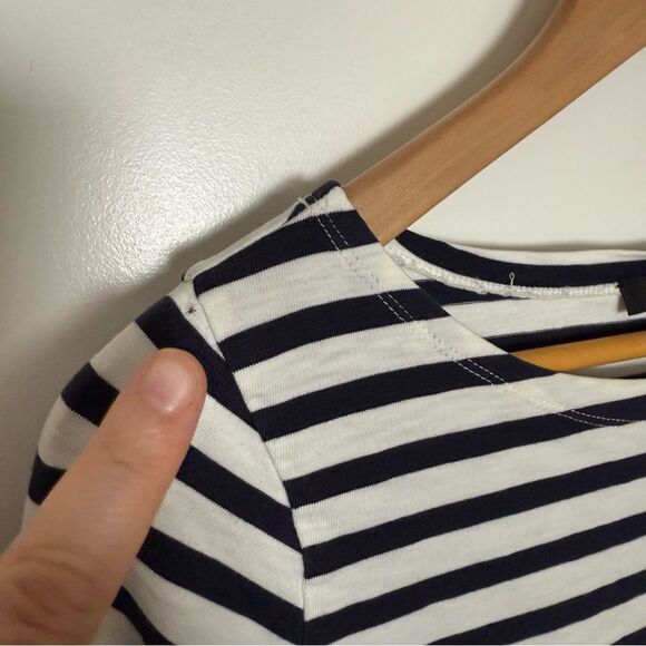 J Crew Top Women Sz M White Blue Stripe Boat Neck Nautical Coastal Preppy Casual - Picture 5 of 12